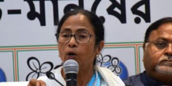 Mamata decides not to attend PM's swearing-in, slams BJP for politicising