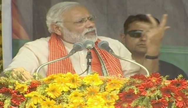 Mindful of thrashing, SP-BSP at one another's throats: PM Modi in Mirzapur