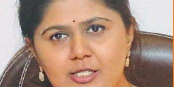 Pankaja Munde removes mention of BJP from Twitter bio: