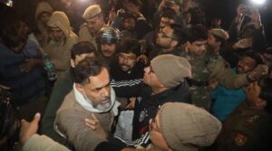 Manhandled at JNU, Yogendra Yadav Recalls 1982 But Says Cops Protecting Goons is ‘1st for Campus’