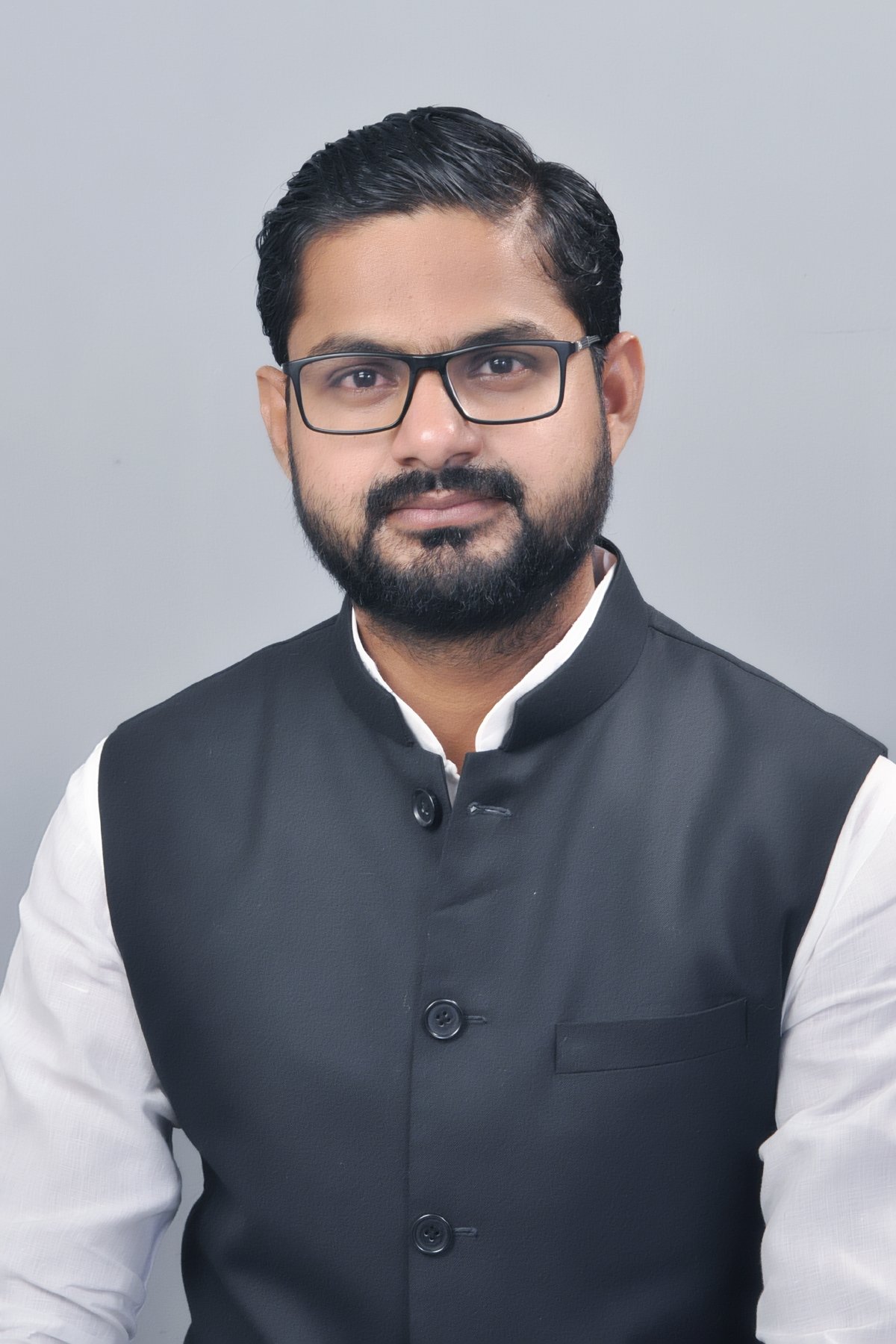 Shri Suhaib Alias Mannu Ansari